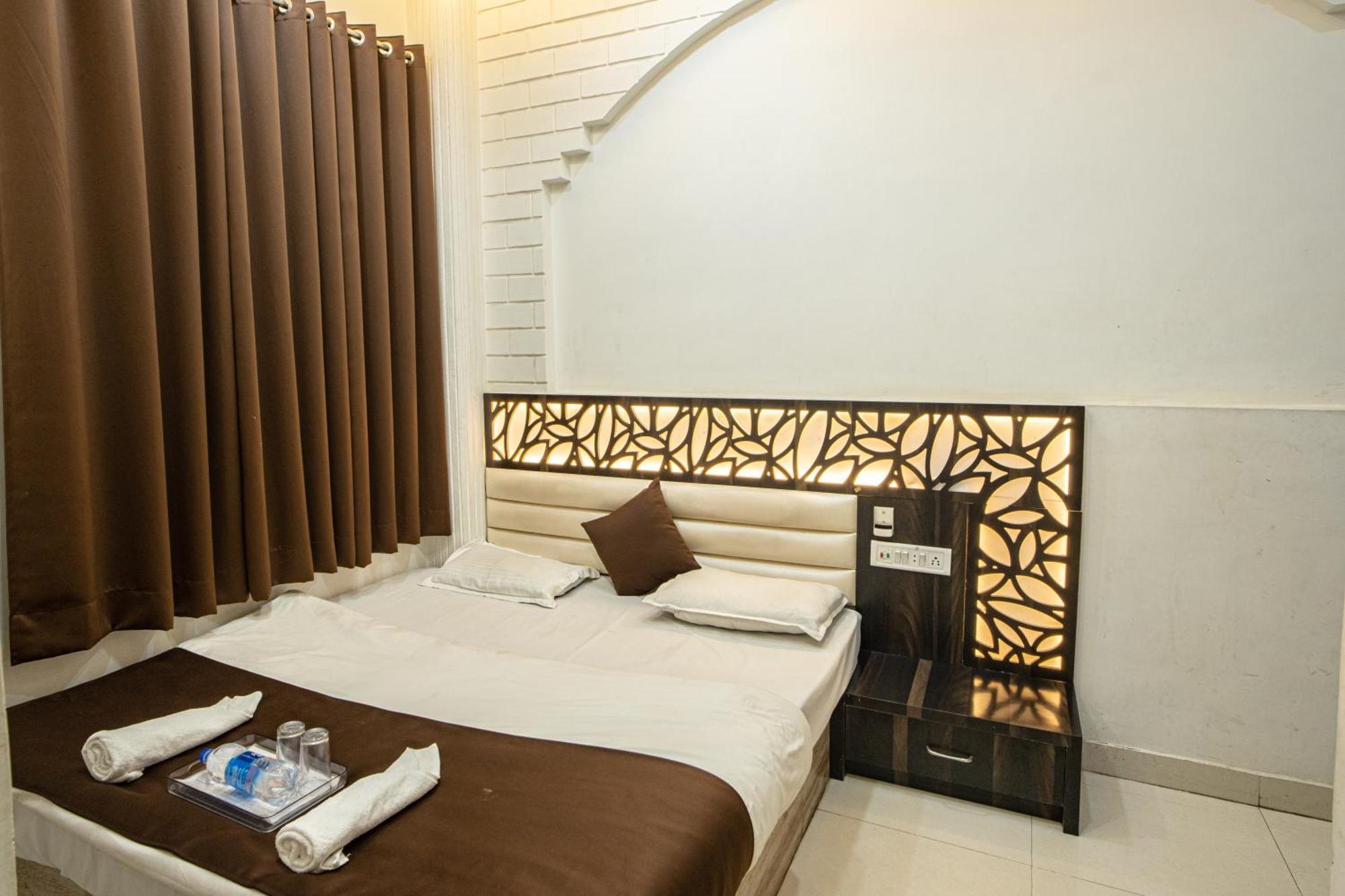 Hotel Khajanchi Kota  Esterno foto